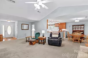 104 Parkers Grove Ln, Statesville, NC 28677 - Photo 5