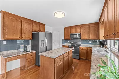 107 Twin Lakes Drive, Statesville, NC 28625 - Photo 17