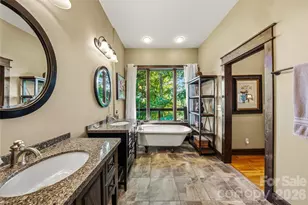 136 Merrills Ridge Rd, Asheville, NC 28803 - Photo 17