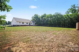137 Chambwood Ln, Shelby, NC 28152 - Photo 33