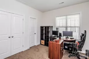 315 Woodvale Pl, Charlotte, NC 28208 - Photo 23