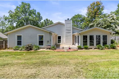 6325 Ellesmere Court, Charlotte, NC 28227 - Photo 47