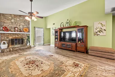 6325 Ellesmere Court, Charlotte, NC 28227 - Photo 7