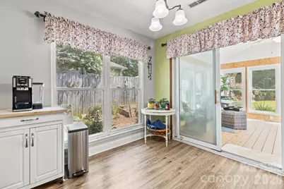 6325 Ellesmere Court, Charlotte, NC 28227 - Photo 13