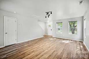6111 Whispering Brook Ct, Charlotte, NC 28216 - Photo 5