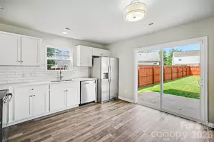 6111 Whispering Brook Ct, Charlotte, NC 28216 - Photo 11