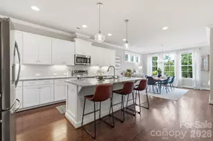 1012 Overlake Dr, Belmont, NC 28012 - Photo 9