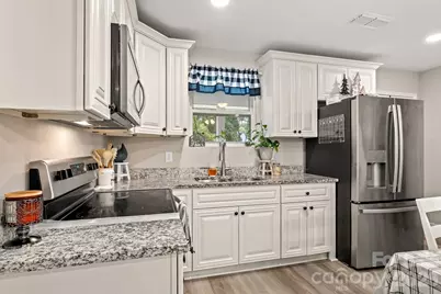 641 Johns Lane, Gastonia, NC 28052 - Photo 9