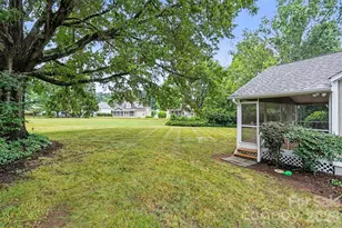 8225 Strawberry Ln, Charlotte, NC 28277 - Photo 35
