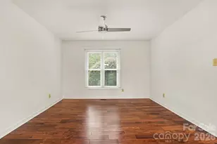 8225 Strawberry Ln, Charlotte, NC 28277 - Photo 11