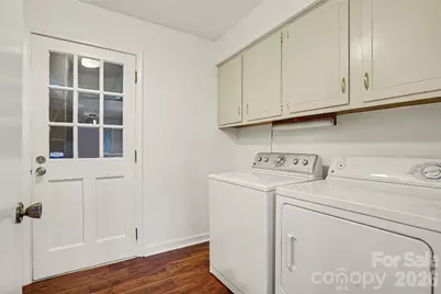 8225 Strawberry Lane, Charlotte, NC 28277 - Photo 31
