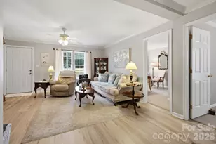 112 W 23rd St, Newton, NC 28658 - Photo 5
