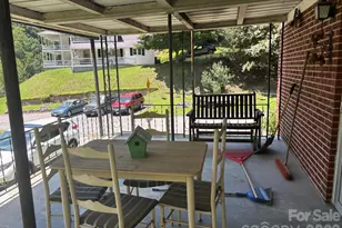 637 Toe Cane Rd, Bakersville, NC 28705 - Photo 3