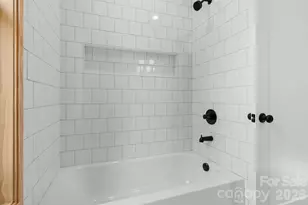 35 Grindstaff Dr, Asheville, NC 28803 - Photo 17