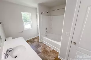 8222 Gabon Ct, Charlotte, NC 28215 - Photo 13