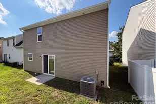 8222 Gabon Ct, Charlotte, NC 28215 - Photo 5