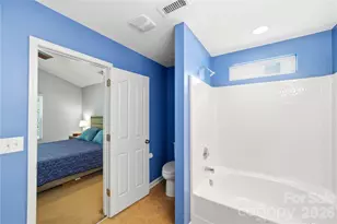 1305 Lauren Village Drive, Charlotte, NC 28213 - Photo 21