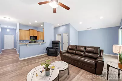 1305 Lauren Village Drive, Charlotte, NC 28213 - Photo 7