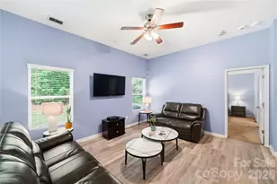 1305 Lauren Village Drive, Charlotte, NC 28213 - Photo 9