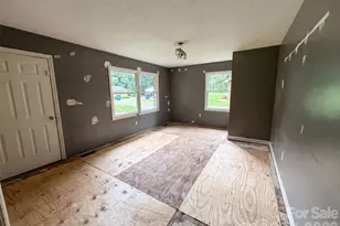 3806 Vanderburg Dr S, Concord, NC 28025 - Photo 3