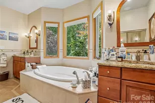 300 Pinnacle Peak Ln, Flat Rock, NC 28731 - Photo 33