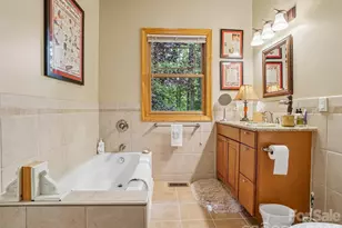 300 Pinnacle Peak Ln, Flat Rock, NC 28731 - Photo 27
