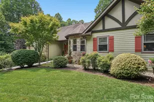 300 Pinnacle Peak Ln, Flat Rock, NC 28731 - Photo 3