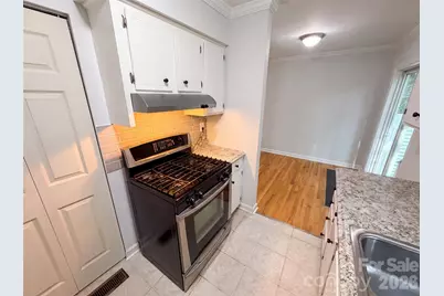 2427 Brook Canyon Drive, Charlotte, NC 28212 - Photo 9