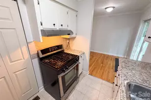 2427 Brook Canyon Dr, Charlotte, NC 28212 - Photo 9