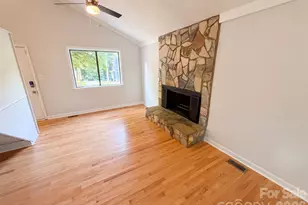 2427 Brook Canyon Dr, Charlotte, NC 28212 - Photo 7