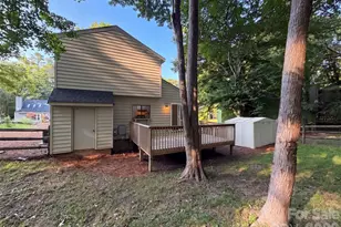 2427 Brook Canyon Dr, Charlotte, NC 28212 - Photo 5