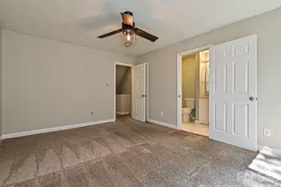 9111 Sharonbrook Dr, Charlotte, NC 28210 - Photo 13