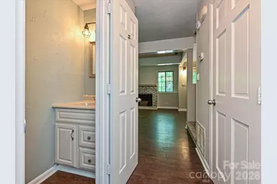 9111 Sharonbrook Drive, Charlotte, NC 28210 - Photo 9