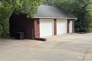 1220 Grun Augen Dr, Richburg, SC 29729 - Photo 3