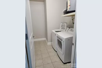 701 Royal Court #610, Charlotte, NC 28202 - Photo 11