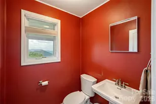 811 Town Mountain Rd, Asheville, NC 28804 - Photo 13