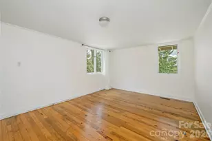 811 Town Mountain Rd, Asheville, NC 28804 - Photo 17