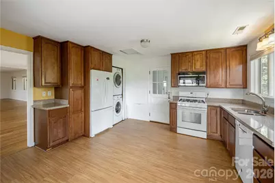 811 Town Mountain Road, Asheville, NC 28804 - Photo 11