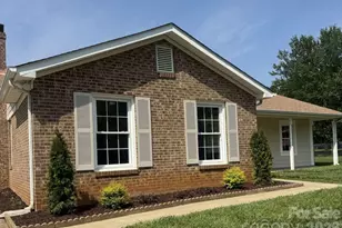 9113 Darius Ct, Charlotte, NC 28227 - Photo 5