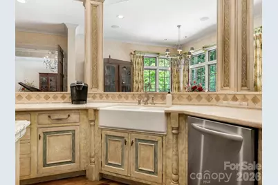 4523 Fox Brook Lane, Charlotte, NC 28211 - Photo 19