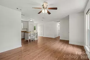 5301 Great Wagon Rd, Charlotte, NC 28215 - Photo 9
