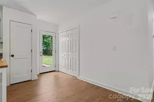 5301 Great Wagon Rd, Charlotte, NC 28215 - Photo 19
