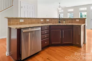 417 Armour St, Davidson, NC 28036 - Photo 13