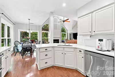 8600 Fieldcroft Drive, Charlotte, NC 28277 - Photo 11