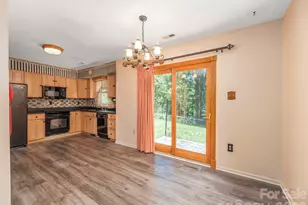 25 Laurel Park Dr, Arden, NC 28704 - Photo 5