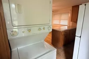 307 19th Ave NE, Hickory, NC 28601 - Photo 3