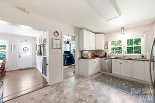 6409 Woodland Cir, Charlotte, NC 28216 - Photo 15