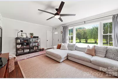 6409 Woodland Circle, Charlotte, NC 28216 - Photo 5