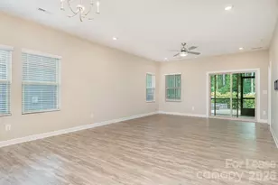8528 Pennegrove Cir, Charlotte, NC 28214 - Photo 3