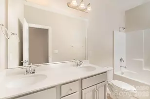 8528 Pennegrove Cir, Charlotte, NC 28214 - Photo 13